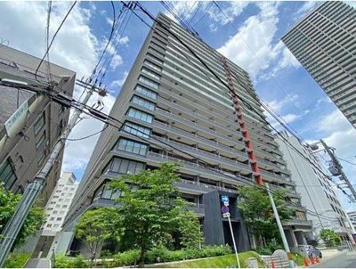 【外観】 | ロジュマンタワー梅田 | ロジュマンタワー梅田の竣工は2015年2月で、建物は鉄筋コンクリート造の地上21階建て、総戸数が254戸です