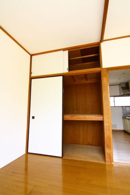 【収納】 | サンパレーハイツ | 別のお部屋の参考写真となります