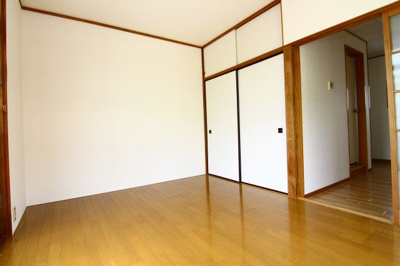 【居間・リビング】 | サンパレーハイツ | 別のお部屋の参考写真となります