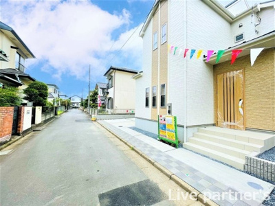 【前面道路含む現地写真】 | ブルーミングガーデン牛久市神谷２丁目（全１棟）