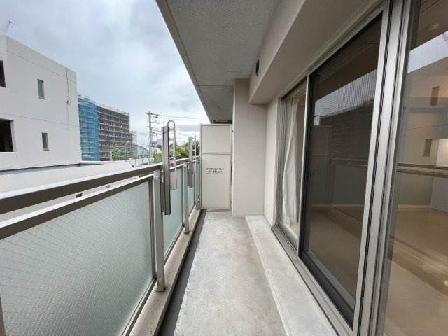 開放的なバルコニー