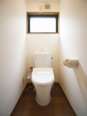【トイレ】 | M＆MハイツA | 温水洗浄暖房便座機能付きです♪
