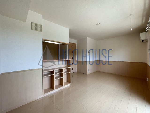 セピアコートの居間・リビング