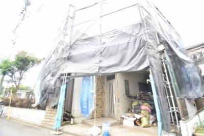 【外観】 | 立川市富士見町７丁目　中古戸建 | 内外装リフォーム中の陽当たり良好邸宅！