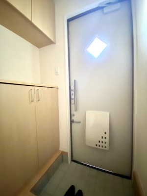 【玄関】 | シャーメゾン紀三井寺