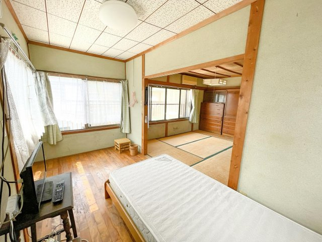 高知市北竹島町　中古住宅の洋室