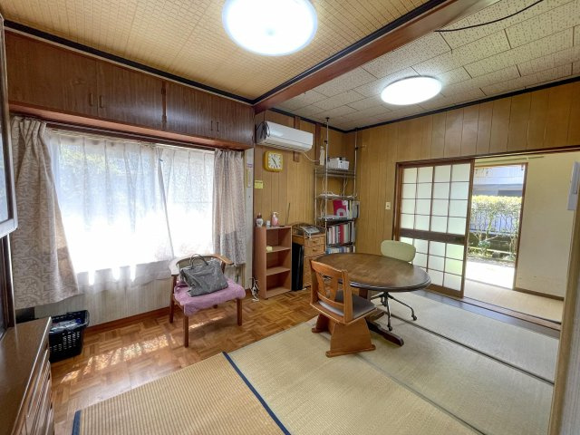 高知市北竹島町　中古住宅の和室
