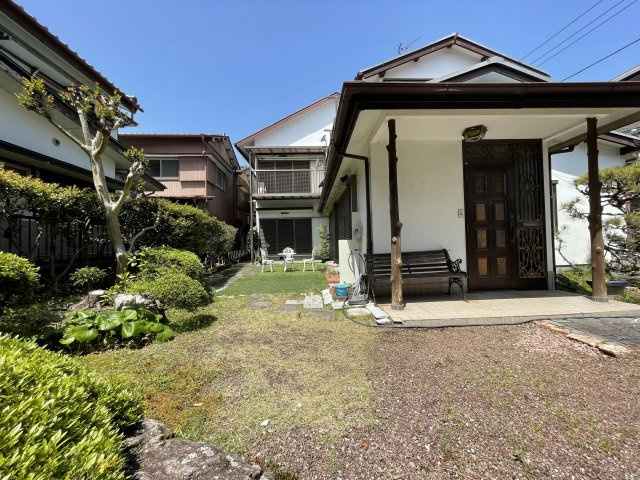 高知市北竹島町　中古住宅の外観