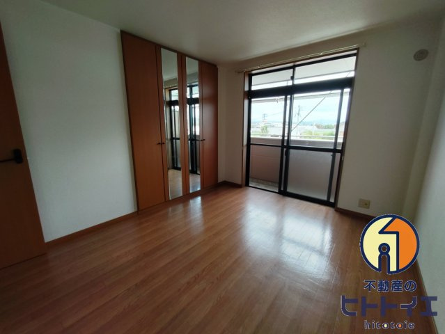 サンコート・パインの居間・リビング|ゆったりとしたリビングです