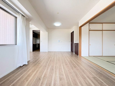 【居間・リビング】 | ローレルコート新千里東町あかしやの丘Ⅰ番館
