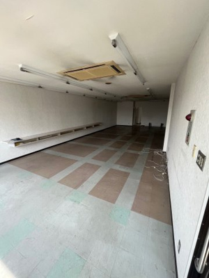 【駐車場】 | ビル　宇部市島２丁目 | 駐車場があります