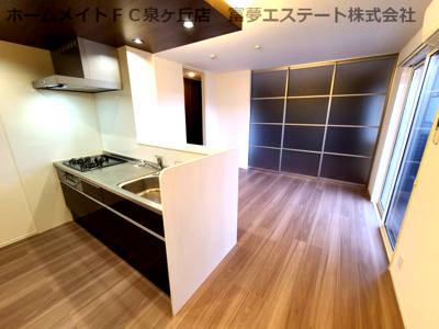 【居間・リビング】 | ベル エトワールＪ | 間仕切りを閉めた状態