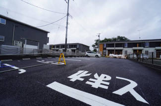 【駐車場】