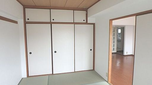 フォレスト岡本の和室