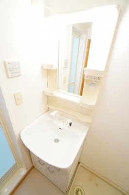 【独立洗面台】 | プライド | ※同物件・反転タイプの写真です。