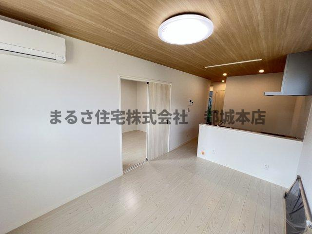 アベニール高城の居間・リビング