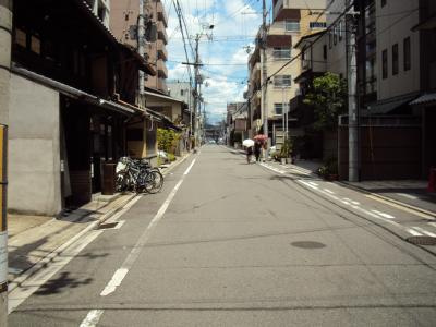 AVENIR-K（アベニールK）の周辺|前面道路