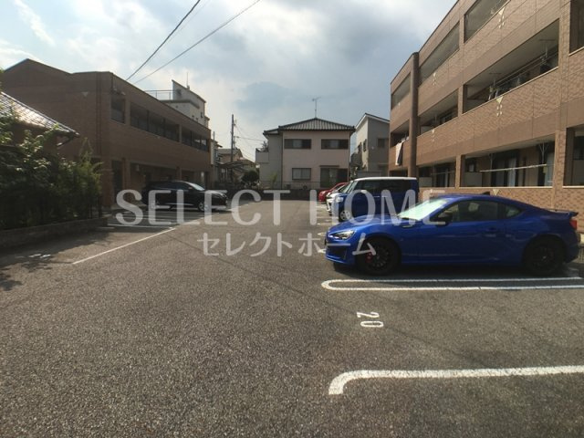 【駐車場】 | ブルーサンズ ロフティー | 駐車場があります