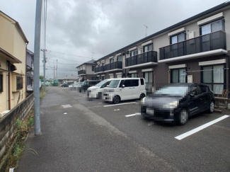 【駐車場】
