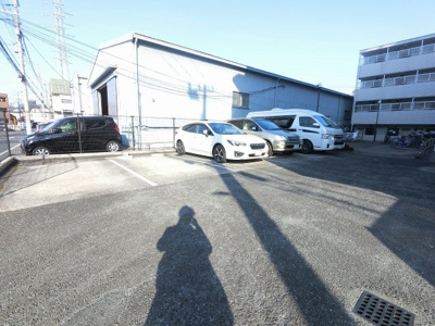 【駐車場】 | エンゼルハイム新川崎 | 平置き駐車場です。