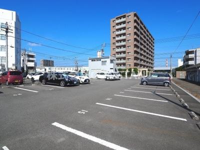 【駐車場】 | 本谷借家（万代町郵便局横）