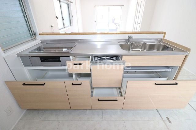 高知市十津4丁目（リフォーム済） 中古戸建てのキッチン