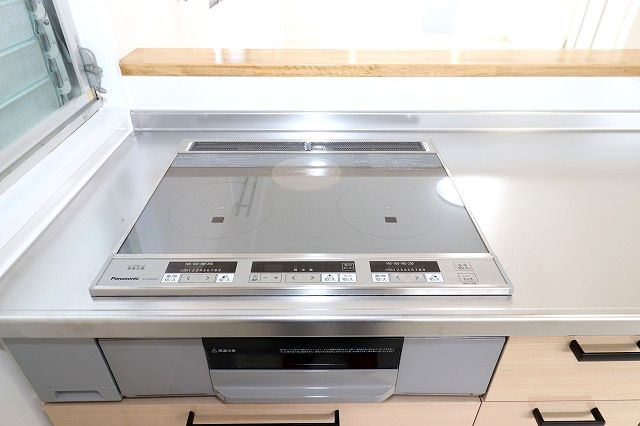 高知市十津4丁目（リフォーム済） 中古戸建てのキッチン