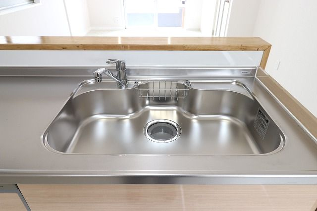 高知市十津4丁目（リフォーム済） 中古戸建てのキッチン