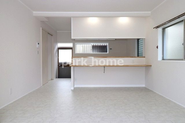 高知市十津4丁目（リフォーム済） 中古戸建ての居間・リビング