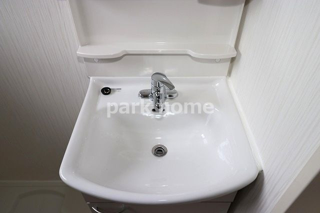 高知市十津4丁目（リフォーム済） 中古戸建ての洗面所