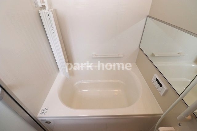 高知市十津4丁目（リフォーム済） 中古戸建ての浴室