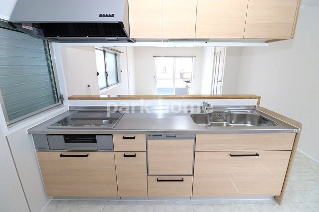 高知市十津4丁目（リフォーム済） 中古戸建てのキッチン