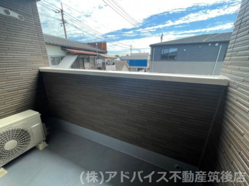 八女市龍ケ原のアパートのバルコニー