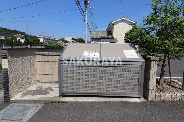 プリスカーサのその他|ゴミステーション