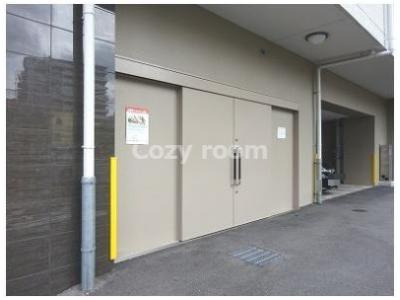 【その他共用部分】 | スペーシア江坂広芝町 | 敷地内ゴミ置き場です。