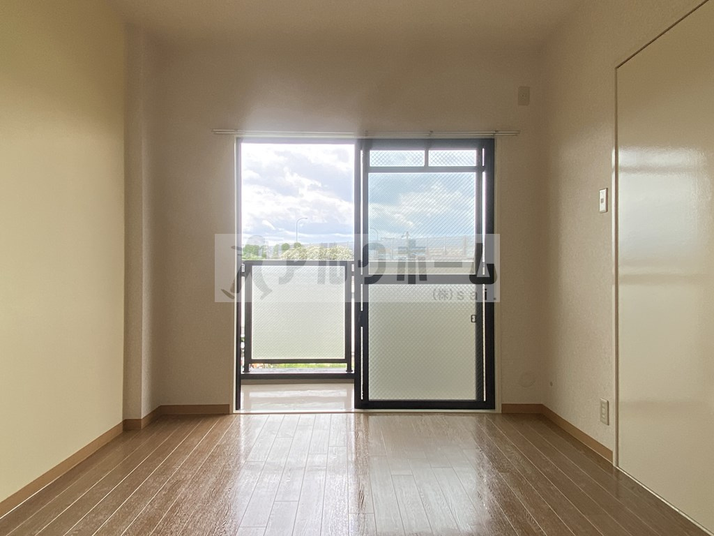 ディアコート藤井寺の洋室