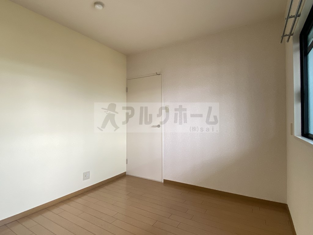 ディアコート藤井寺の洋室