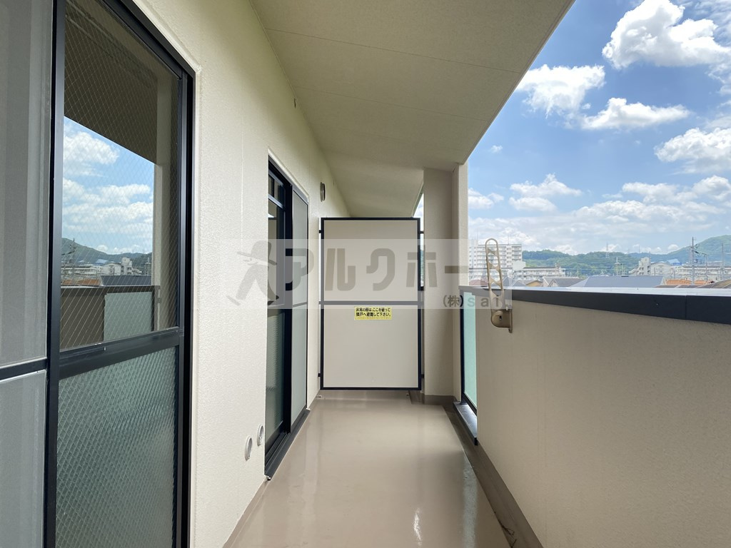 ディアコート藤井寺のバルコニー