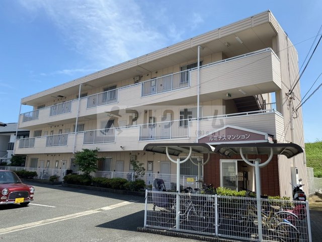 ルミナスマンションの外観