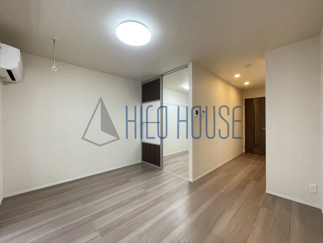 東松山エテルネルの居間・リビング