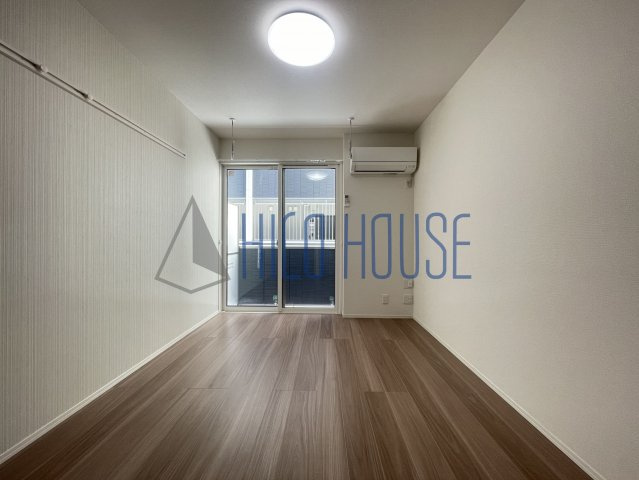 東松山エテルネルの居間・リビング