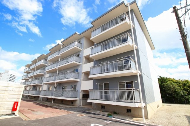 サルヴァトーレ津福【10,000円キャッシュバック対象物件】