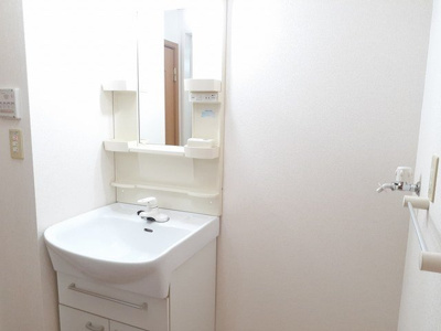 【独立洗面台】 | メゾン・ド・コリーヌ