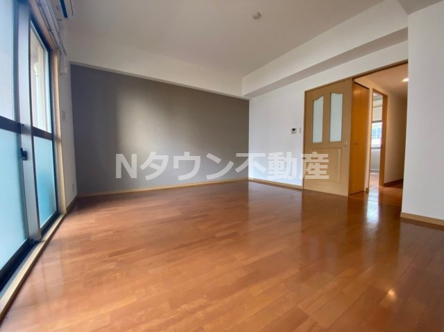 【その他】 | ヴェネチアプリモ | きれいな洋室です