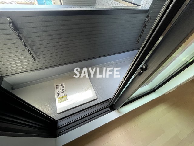 東大阪市荒本２丁目のアパートのバルコニー