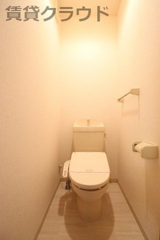 プレジールⅡのトイレ|コンパクトで使いやすいトイレです