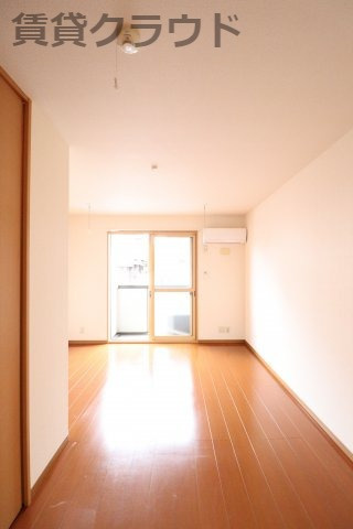 プレジールⅡの洋室|広々とした洋室です