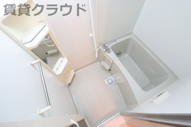 プレジールⅡの浴室|１日の疲れものんびり癒されましょう！