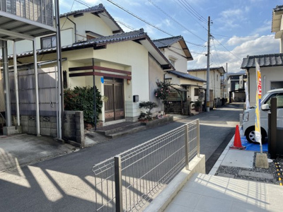 【前面道路含む現地写真】 | リナージュ岩国市南岩国町21-3期　全１棟