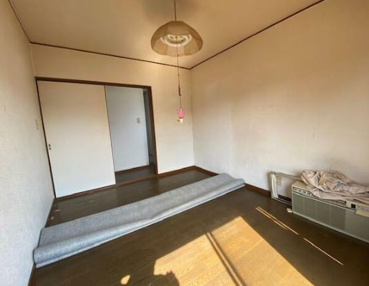 【中古】坂戸市善能寺中古住宅の洋室|広々とした洋室です